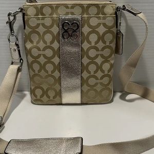 COACH Madison OP Art Signature Beige Swingpack Crossbody